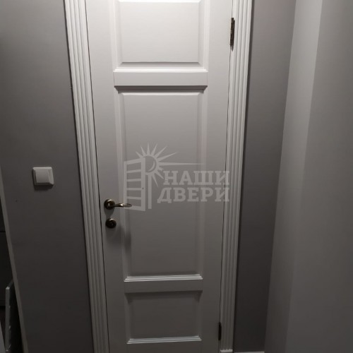 Белые эмалированные двери
